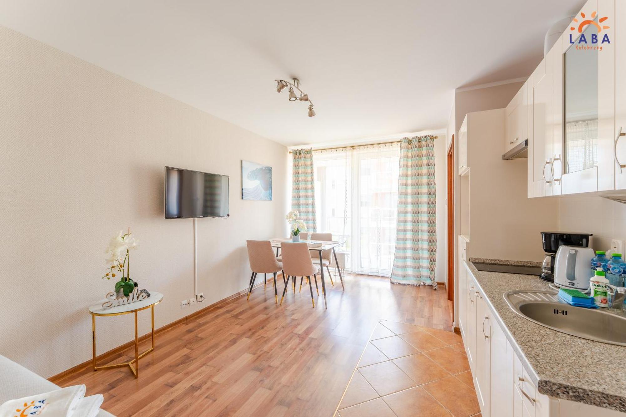 Apartament Laba Bursztynowe Z Miejscami Postojowymi *